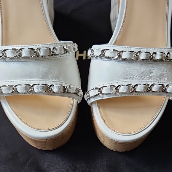 CHANEL White Quilted Platform Sandals 7 - Picture 3 of 6